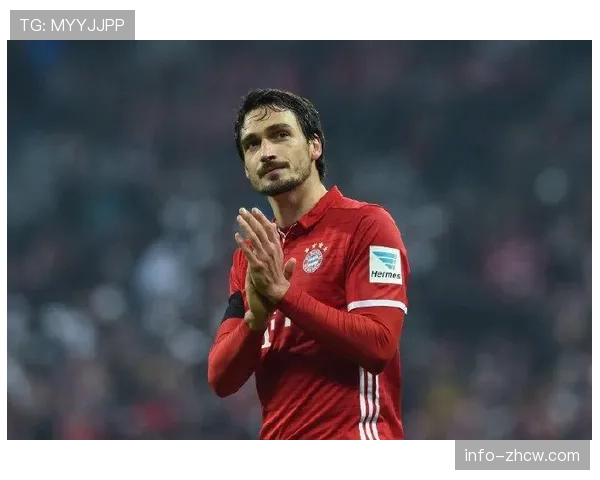 多特蒙德后防体系经历调整 胡梅尔斯退役留下防守真空